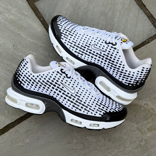Nike Air Max Plus TN 7 - White / Black - UK11