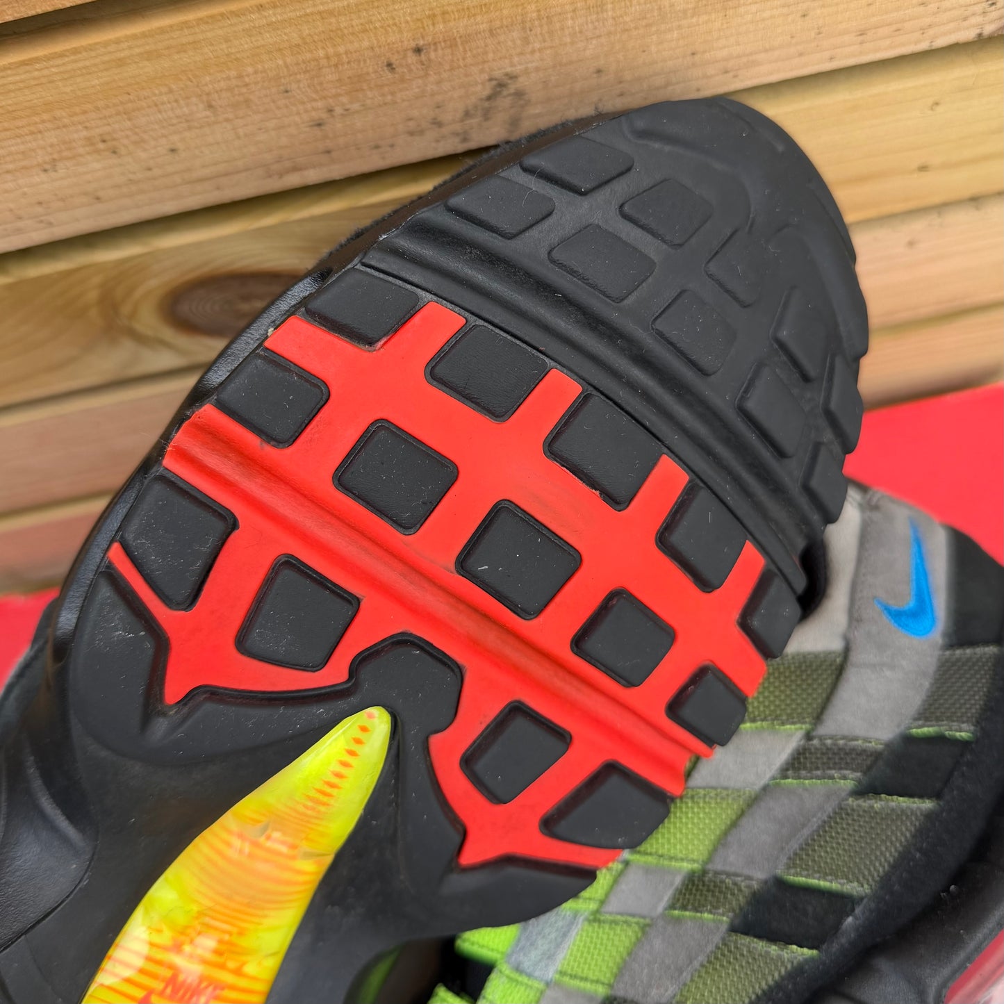 Nike Air Max 95 Woven - Black / Volt - UK9.5