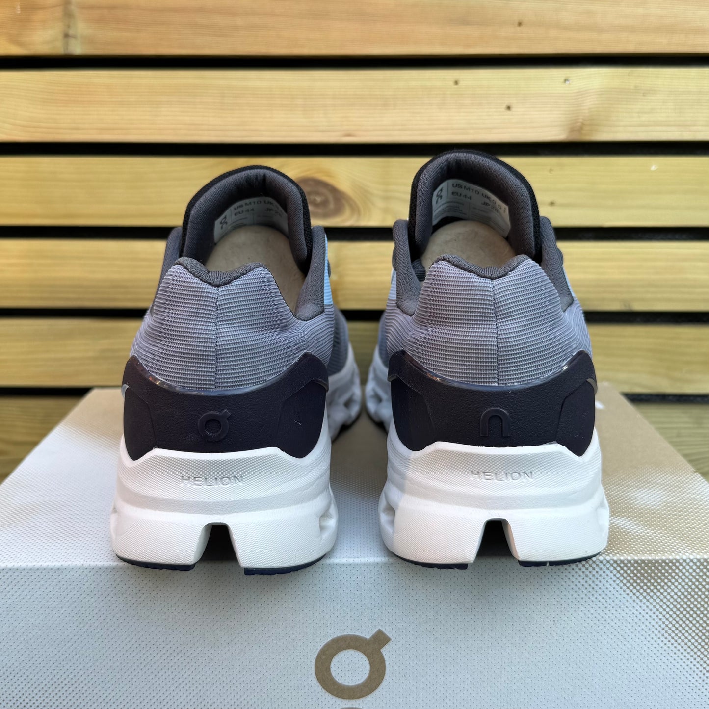 On Running CloudStratus 2 - Fossil / Midnight - UK9.5