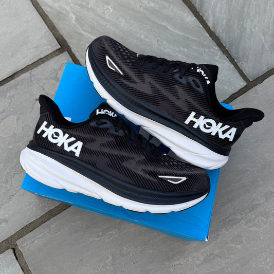 Hoka Clifton 9 - Black / White - UK9