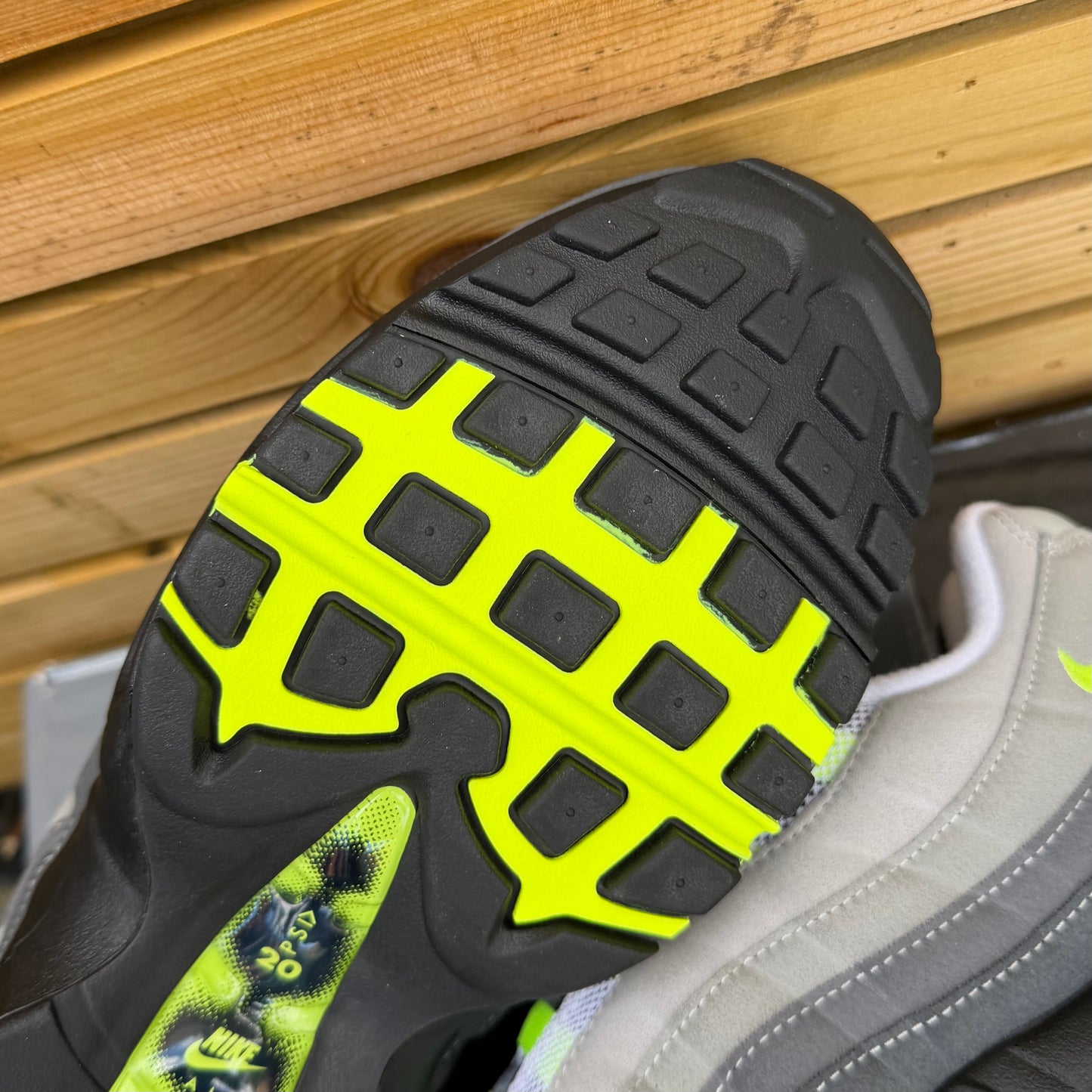 Nike Air Max 95 OG Big Bubble - Neon 2026 - Multiple Sizes - Brand New