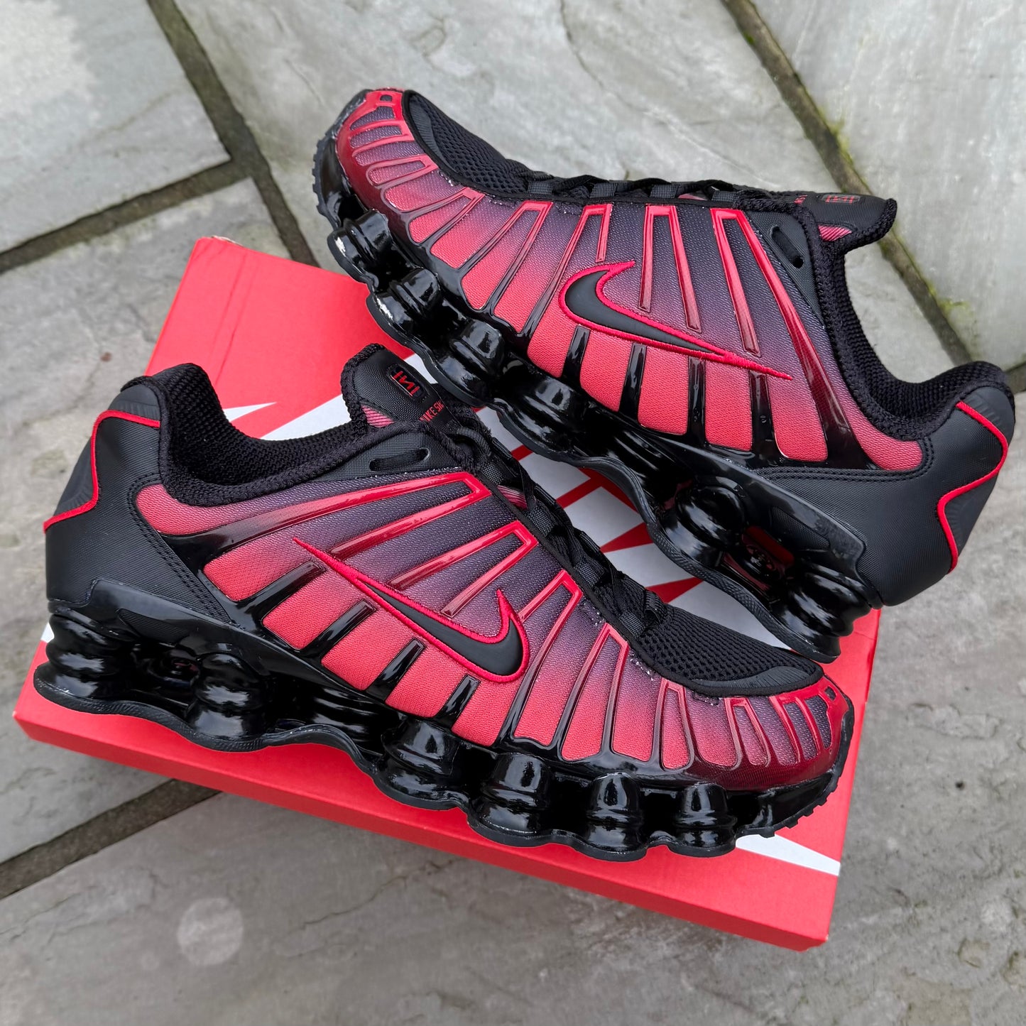 Nike Shox TL - Black / University Red - UK10.5