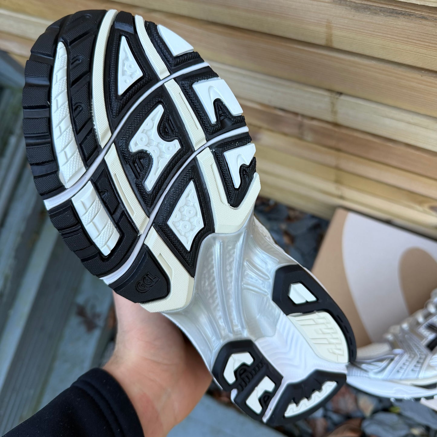Asics Gel-Kayano 14 - Cream / Black - Multiple Sizes - Brand New