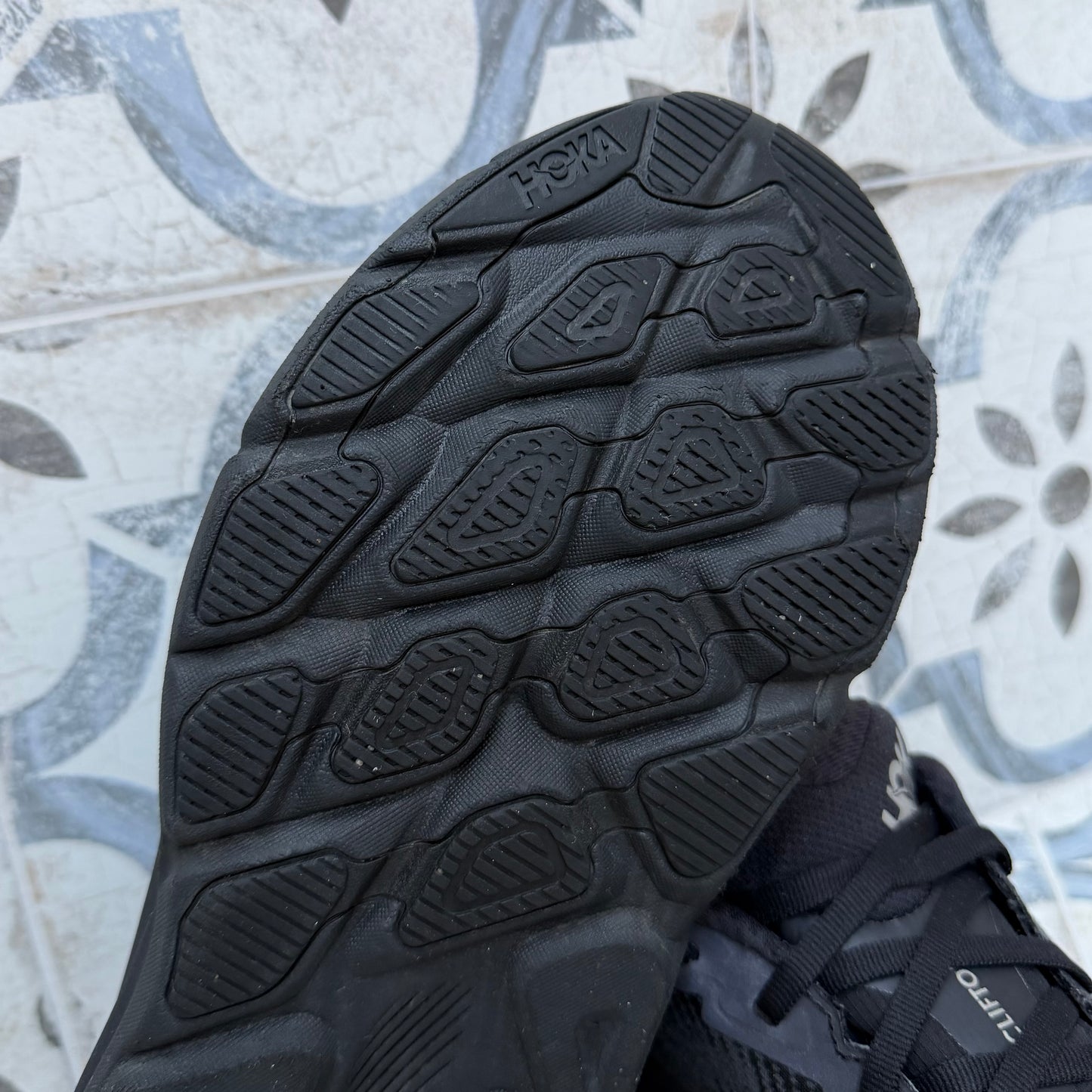 Hoka Clifton 9 Gore-Tex - Black Reflect - UK8.5