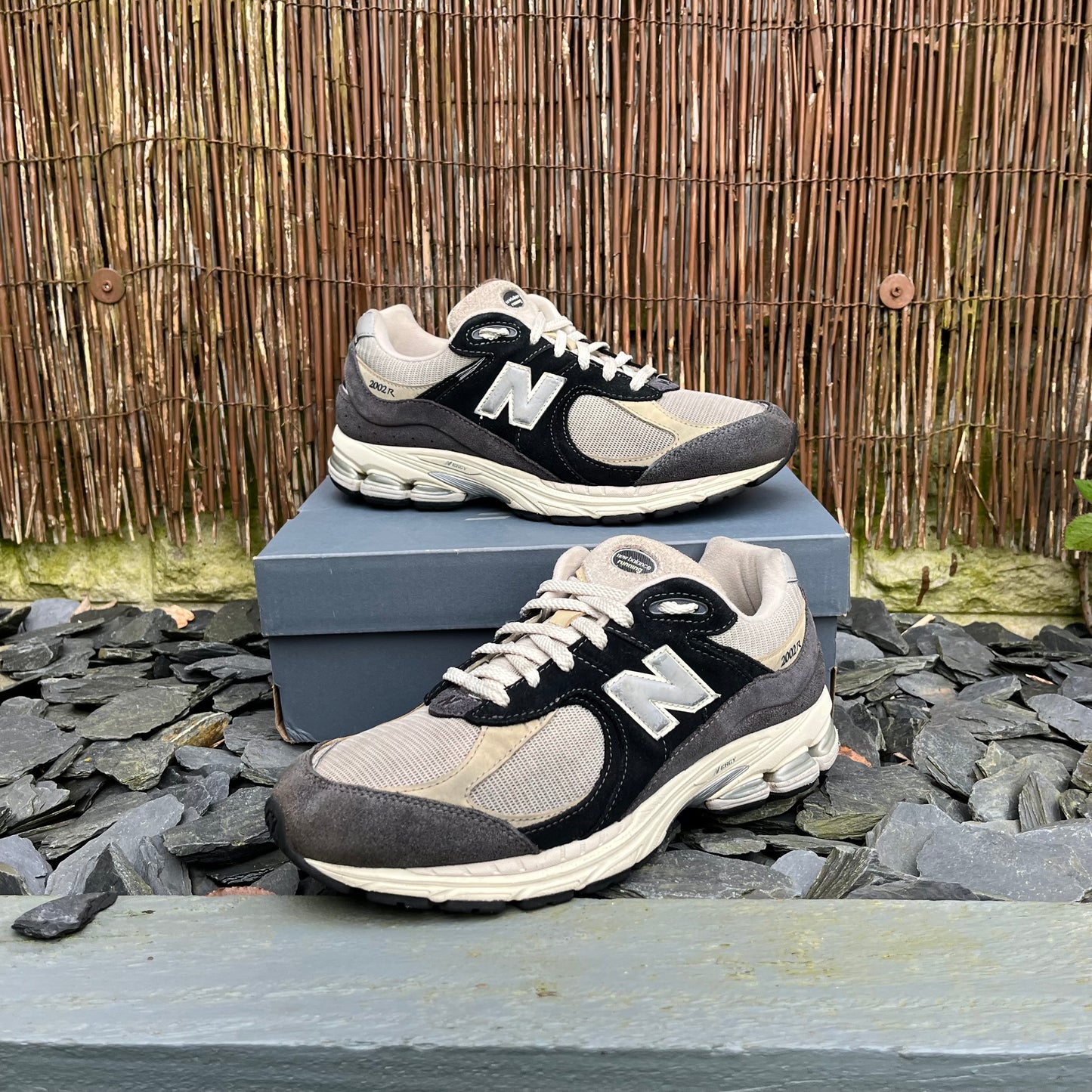 New Balance 2002r Magnet UK9