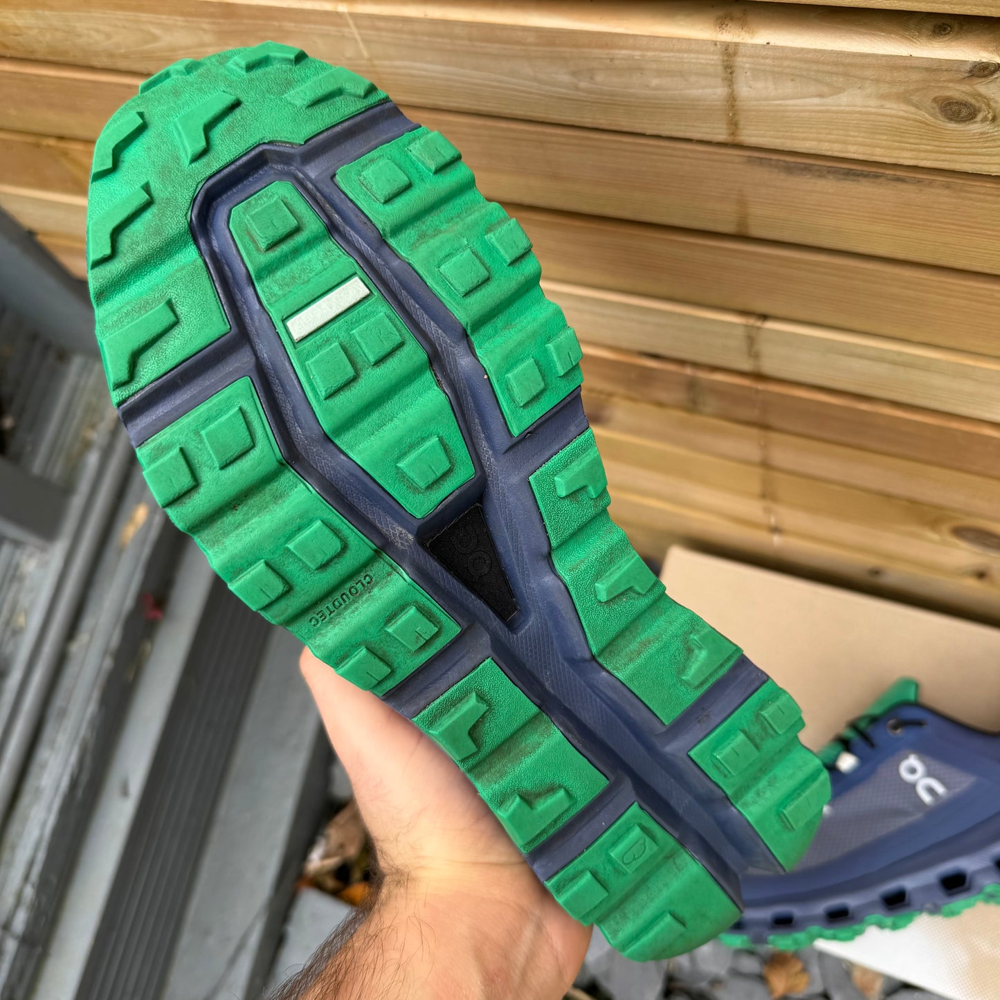 On Running CloudVista Waterproof - Midnight Navy / Green - UK9