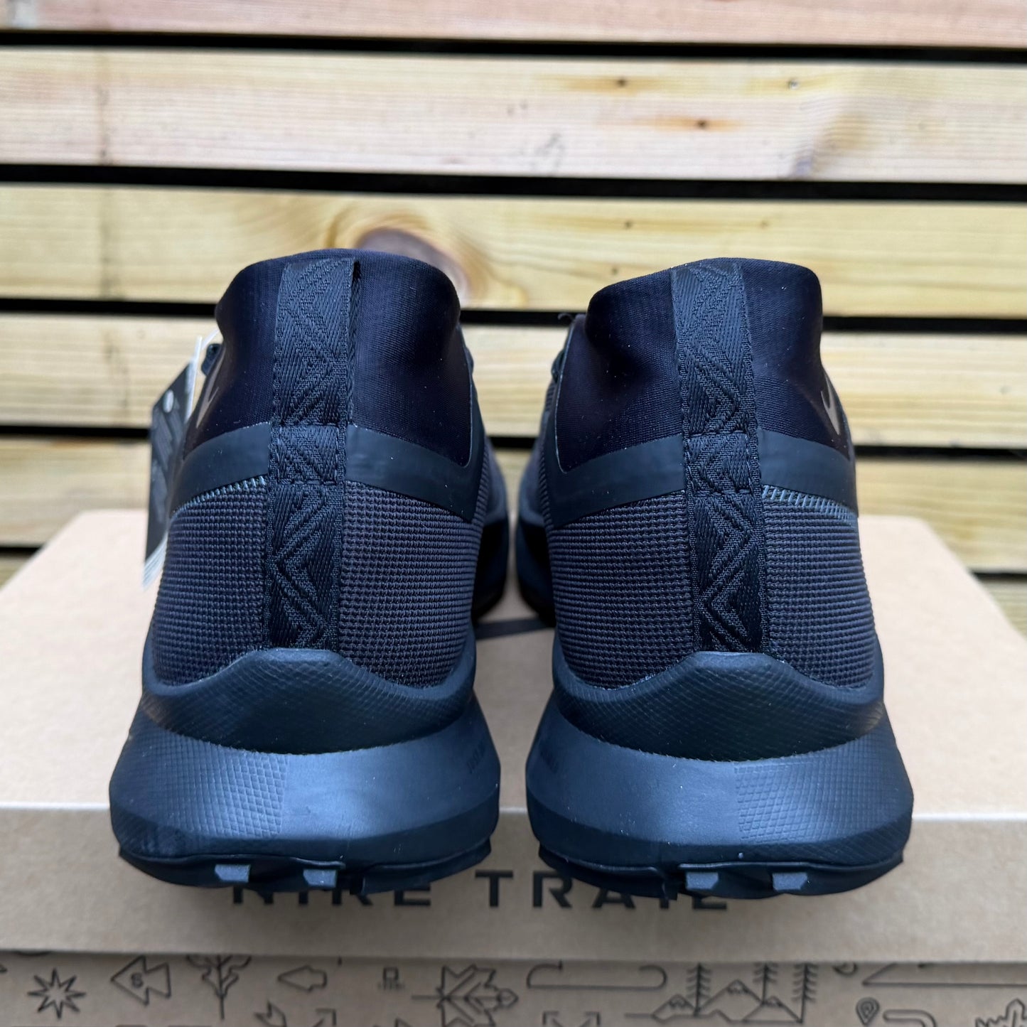 Nike Pegasus Trial 4 Gore-Tex - Black - Multiple Sizes - Brand New