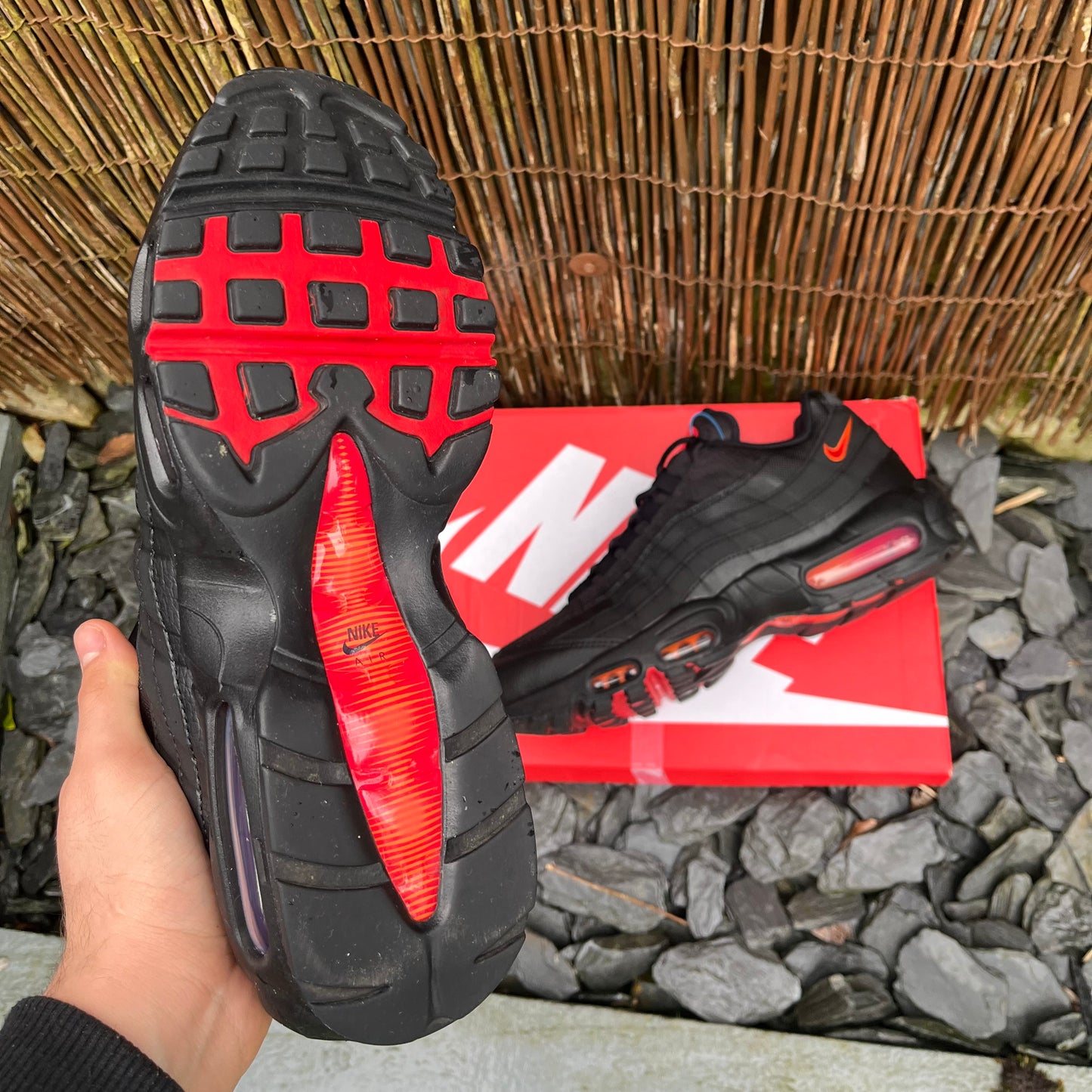 Nike Air Max 95 Black / Firey Red UK9