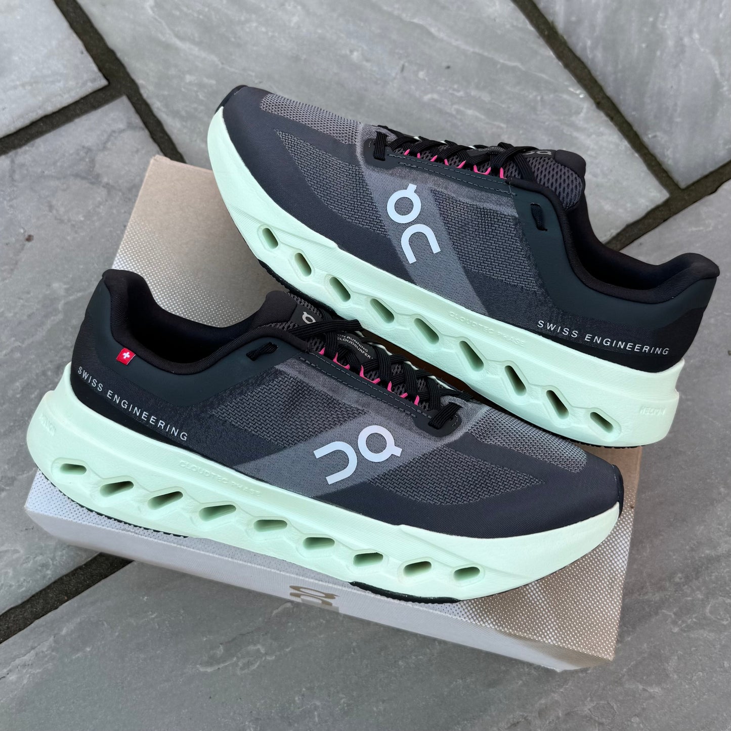 On Running CloudSurfer Next - Black / Lima - UK8