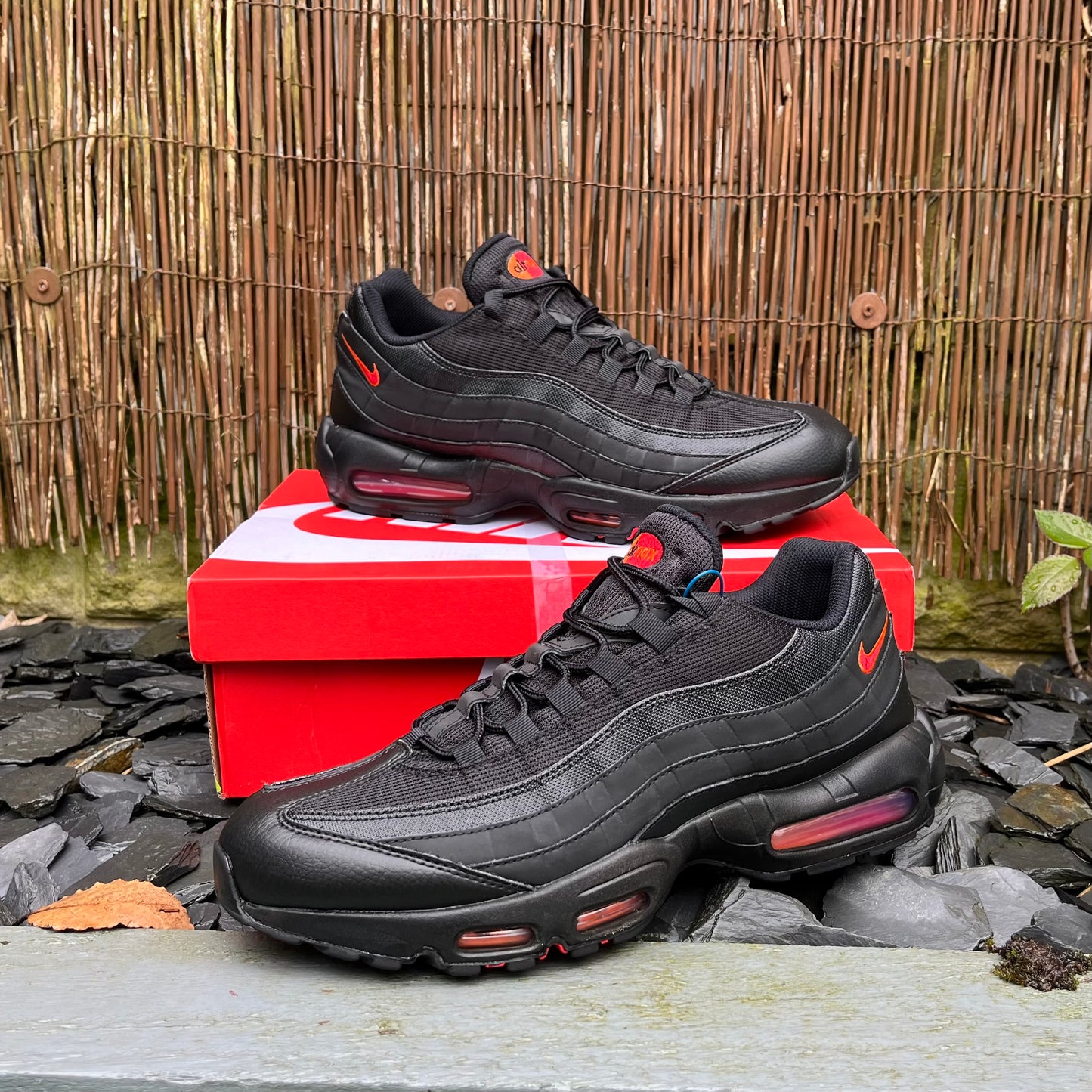 Nike Air Max 95 Black / Firey Red UK12