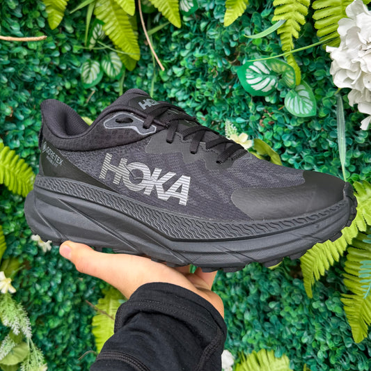 Hoka Challenger 7 Gore-Tex - Triple Black - UK8.5