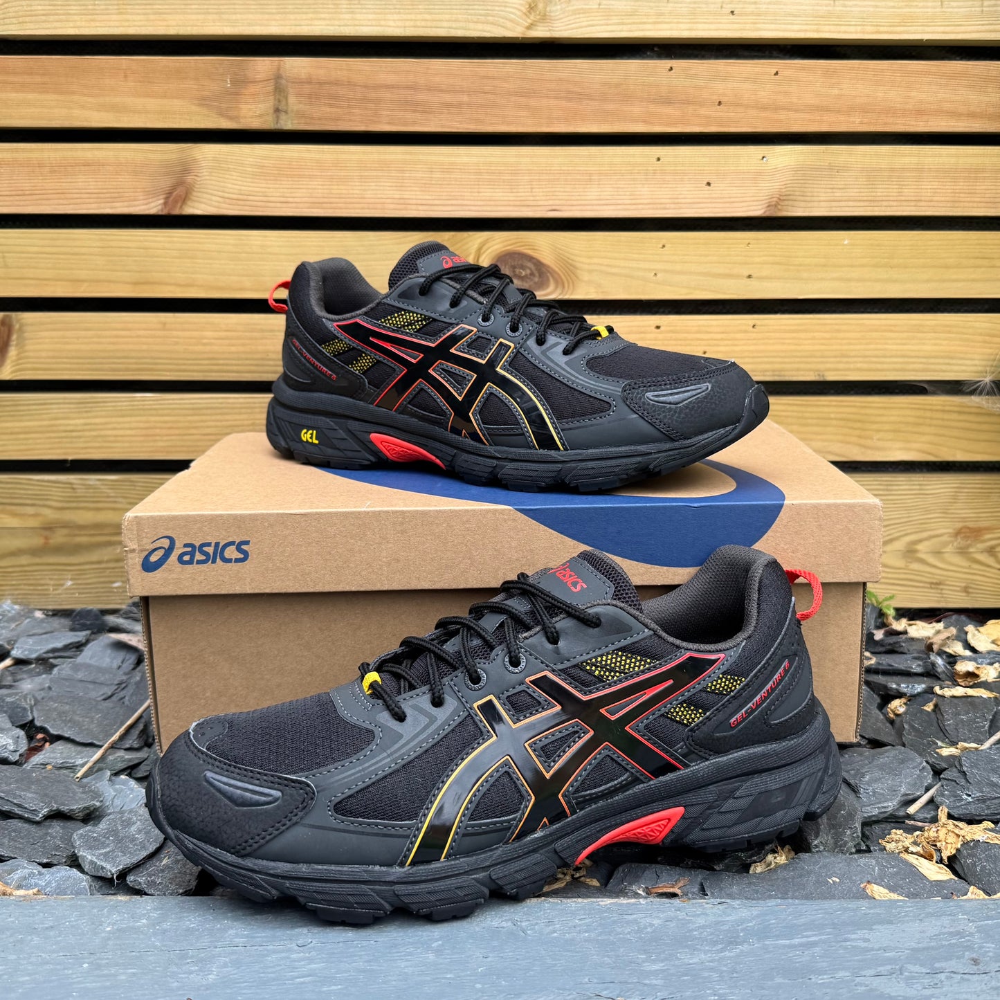 Asics Gel-Venture 6 - Black / Sunset Red - UK9