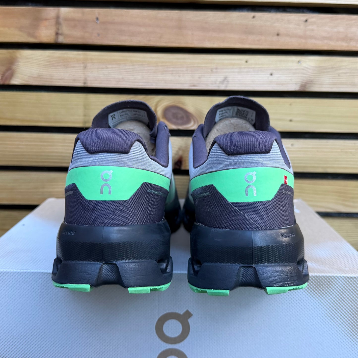 On Running CloudVista 2 - Lime / Grey - UK11
