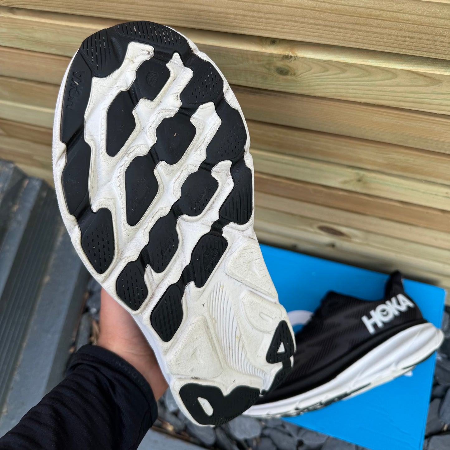 Hoka Clifton 9 - Black / White - UK10