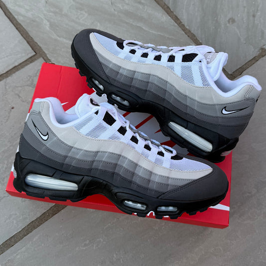 Nike Air Max 95 OG Big Bubble - Granite Dust - Multiple Sizes - Brand New