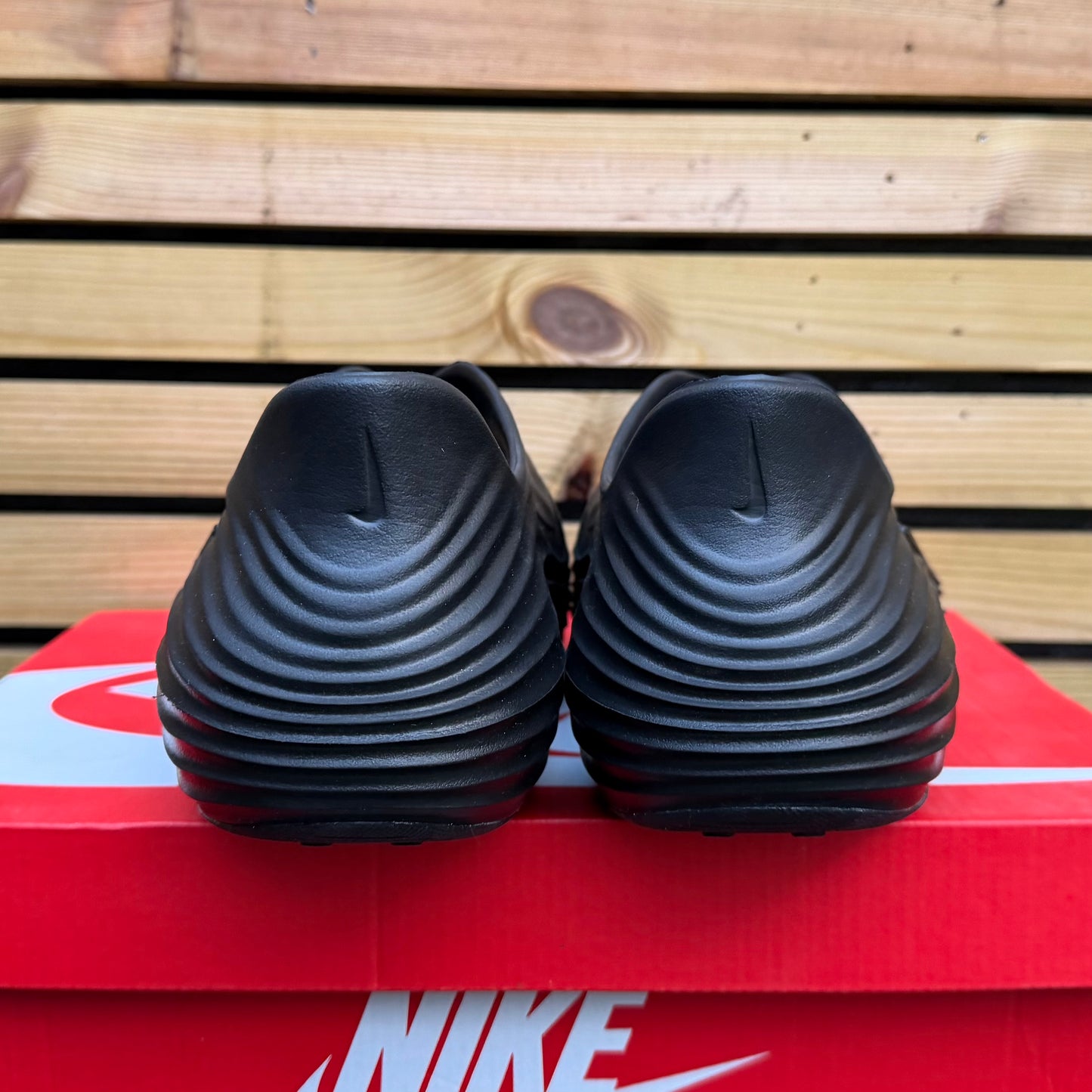 Nike Reactx Rejuven8 - Black - UK9 - Brand New