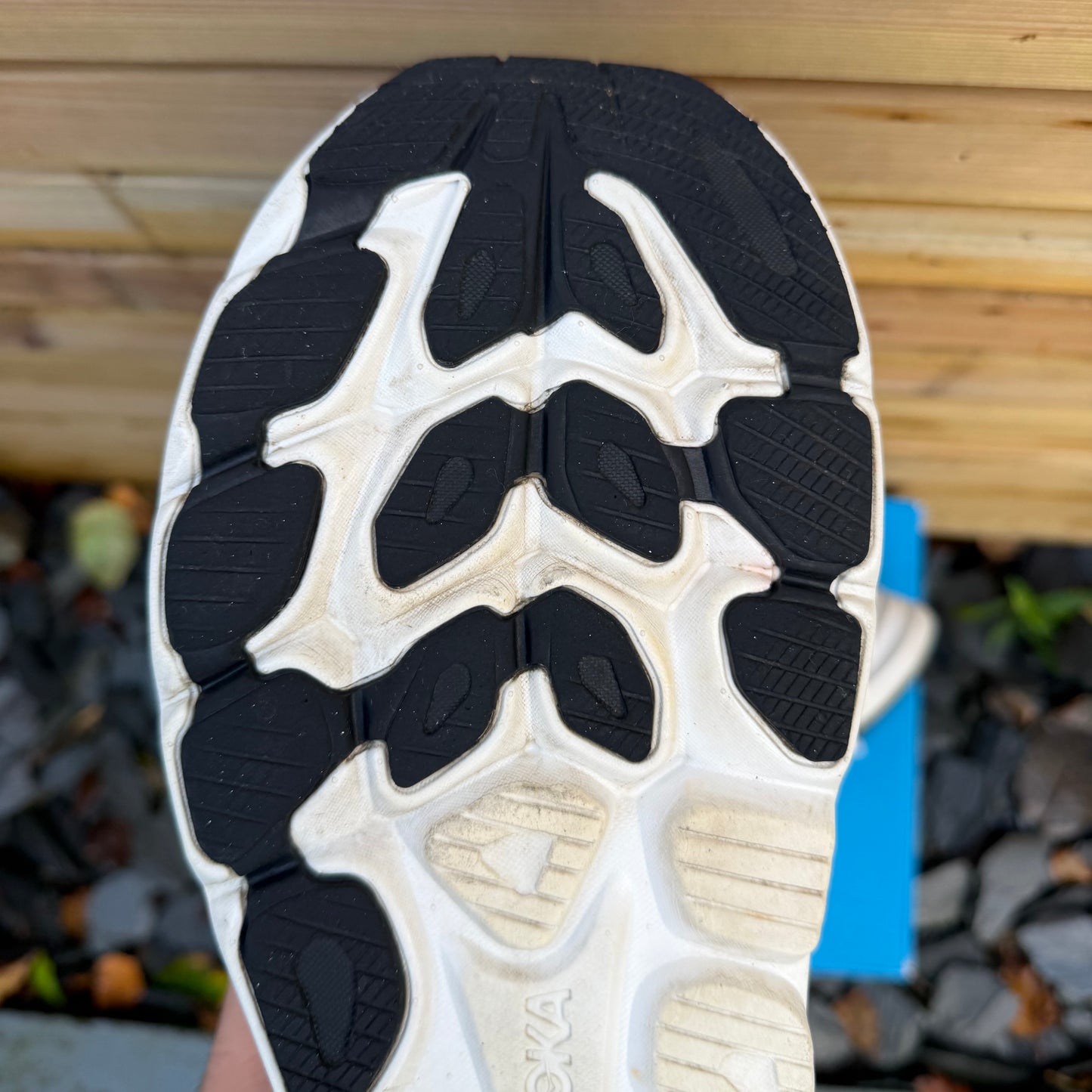 Hoka Clifton 10 - Black / White - UK10.5