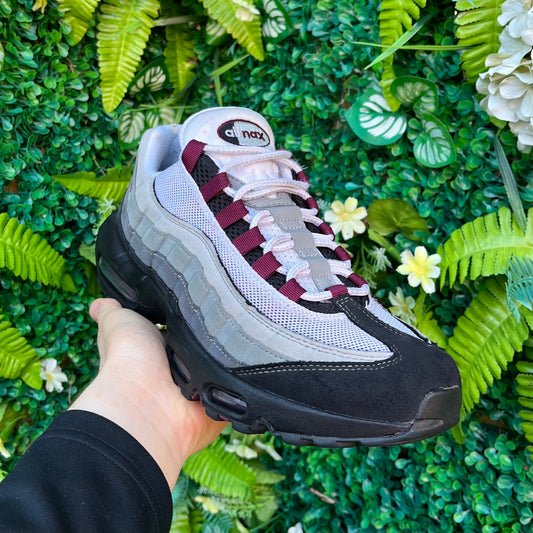 Nike Air Max 95 Dark Beetroot Size 9