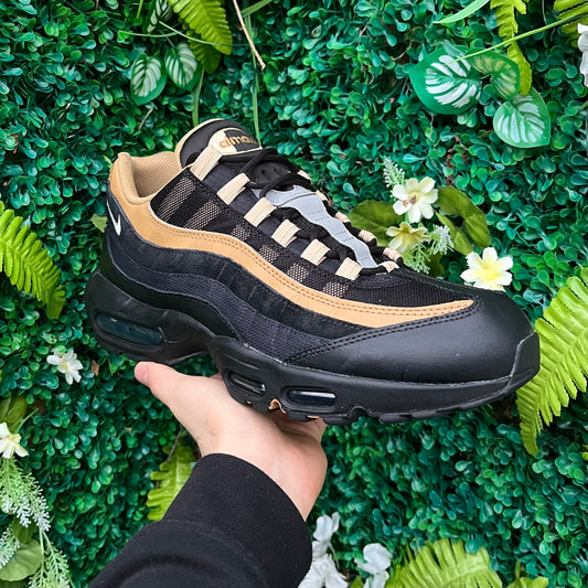 Nike Air Max 95 - Black / Elemental Gold - UK11.5
