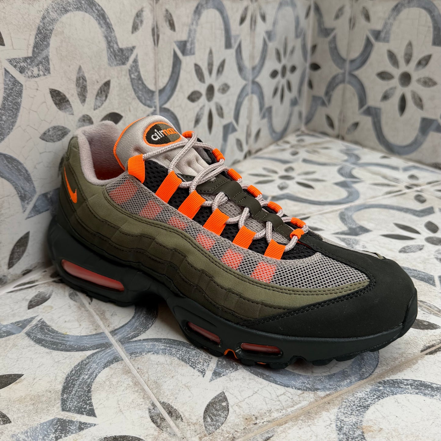 Nike Air Max 95 OG - Neutral Olive  / Total Orange - UK8.5
