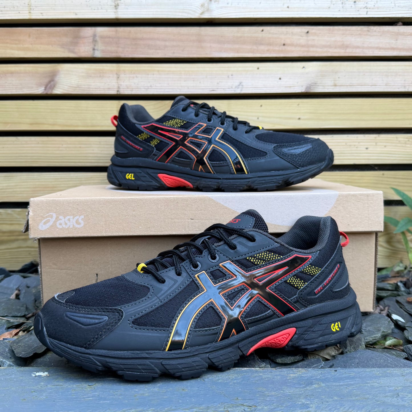 Asics Gel-Venture 6 - Black / Sunset Red - UK8