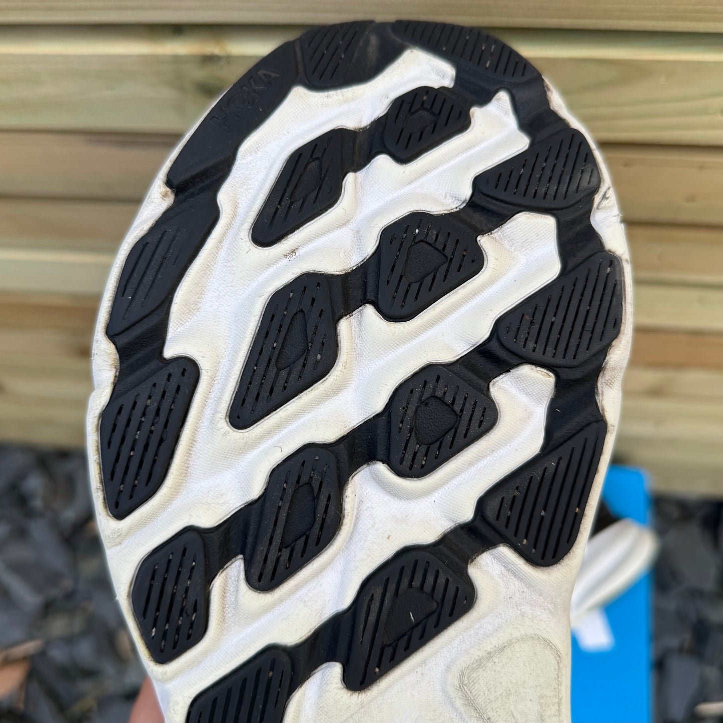 Hoka Clifton 9 - Black / White - UK8