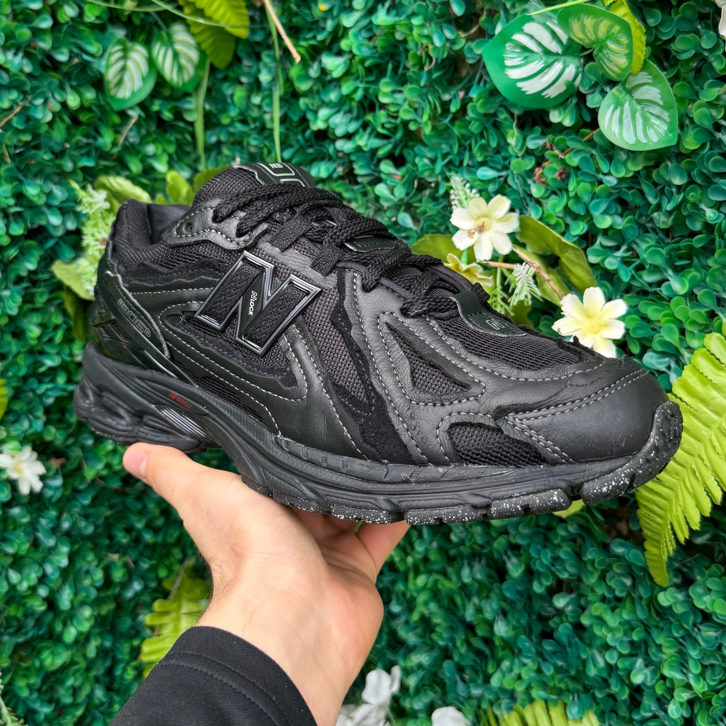 New Balance 1906D Protection Pack - Triple Black - UK9.5
