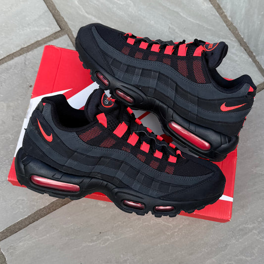 Nike Air Max 95 - Laser Crimson - UK8.5
