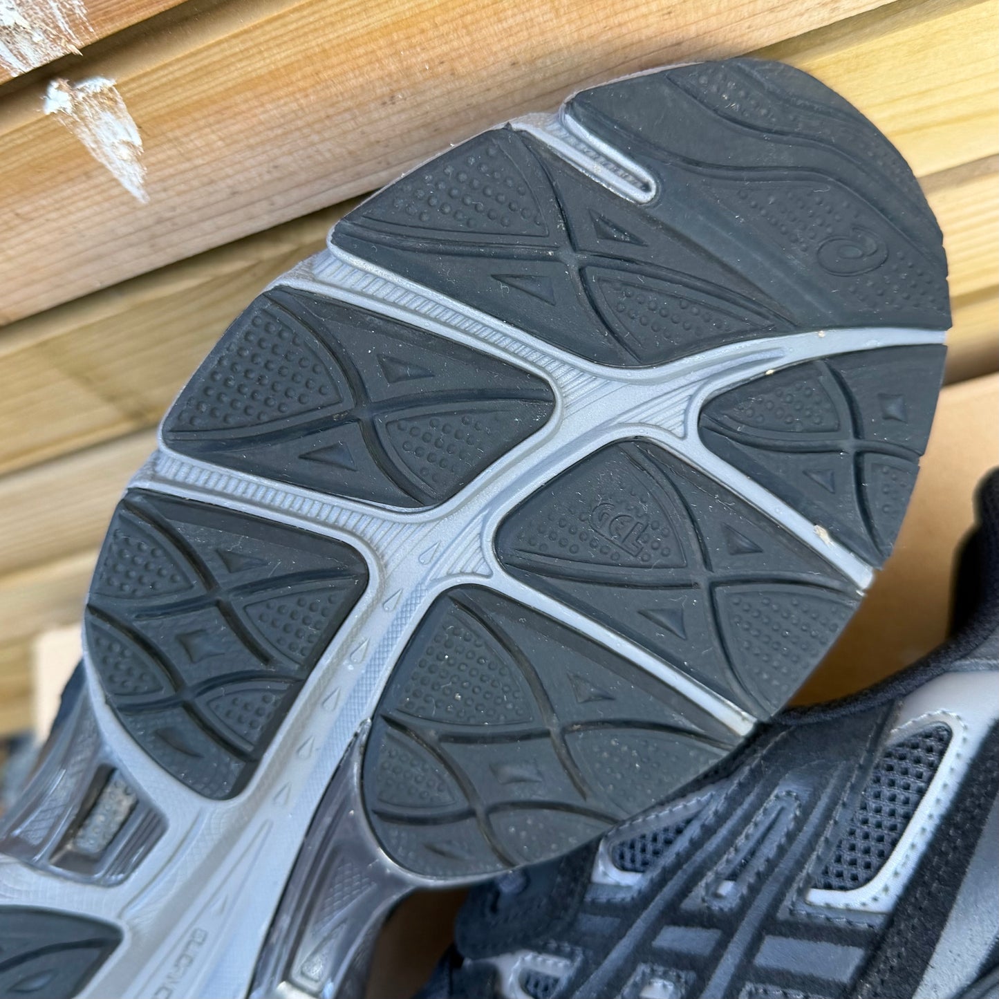 Asics Gel-NYC - Graphite Grey / Black - UK7.5