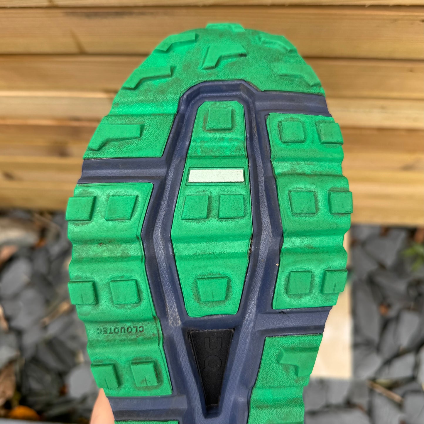 On Running CloudVista Waterproof - Midnight Navy / Green - UK9