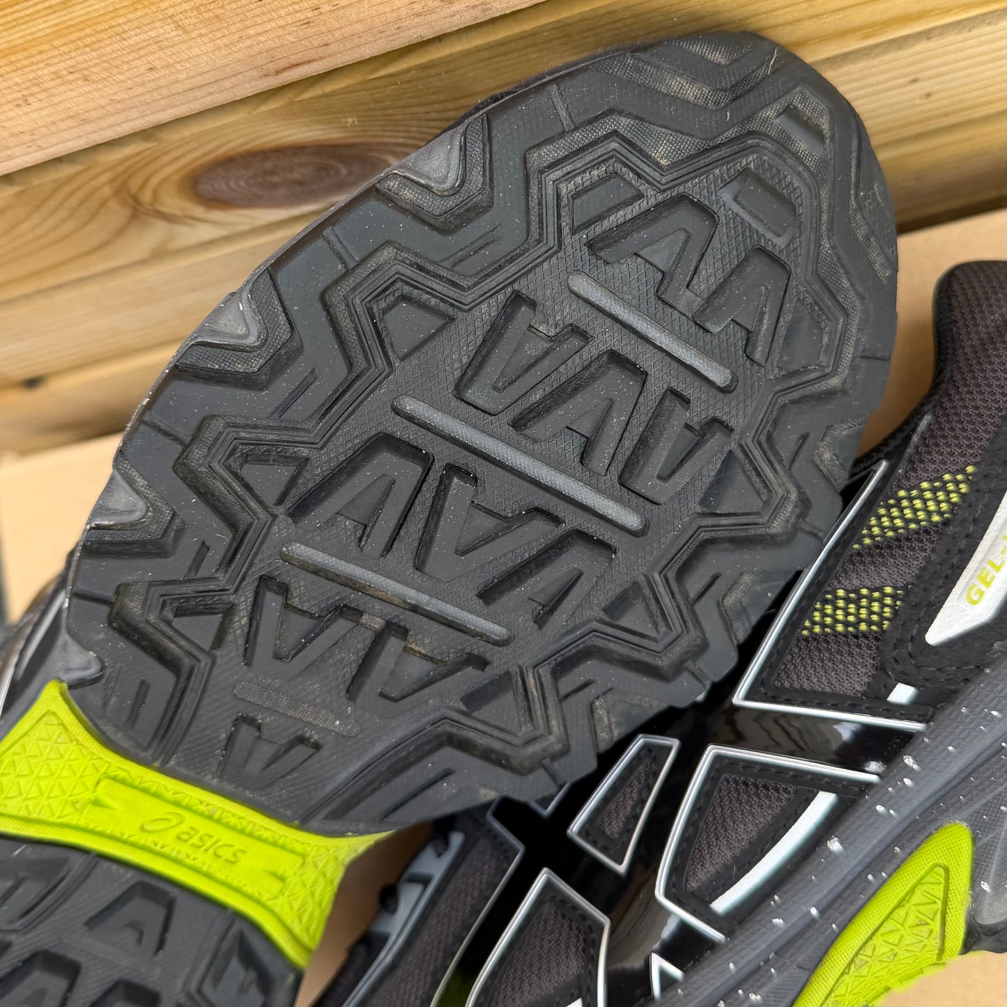Asics Gel-Venture 6 - Obsidian / Lime - UK8
