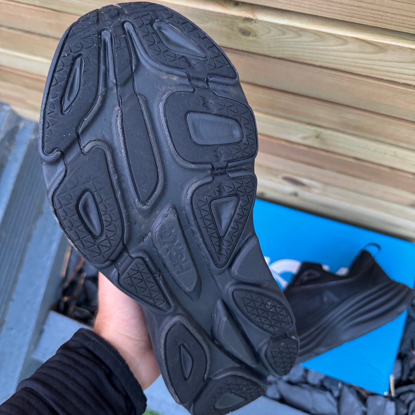 Hoka Bondi 8 - Triple Black - UK10.5