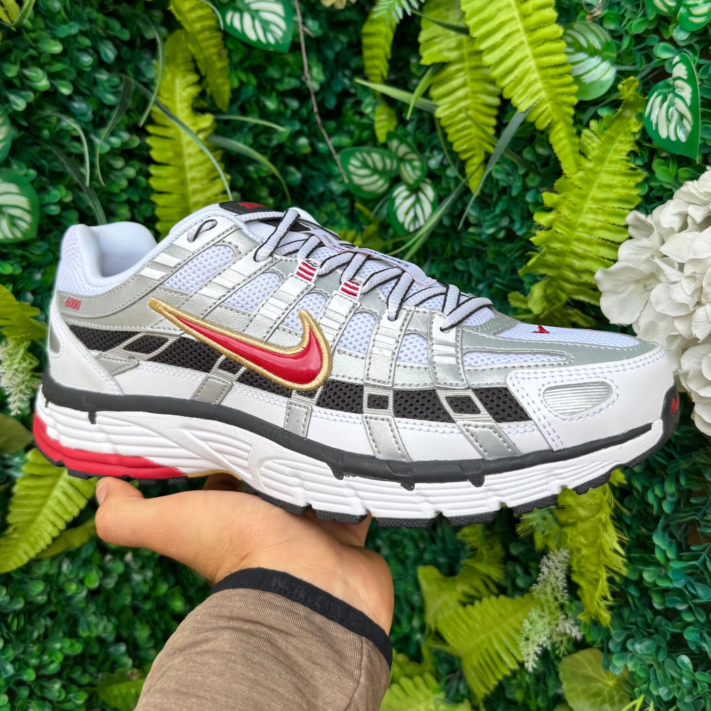 Nike P-6000 - Platinum / Varsity Red - Multiple Sizes - Brand New