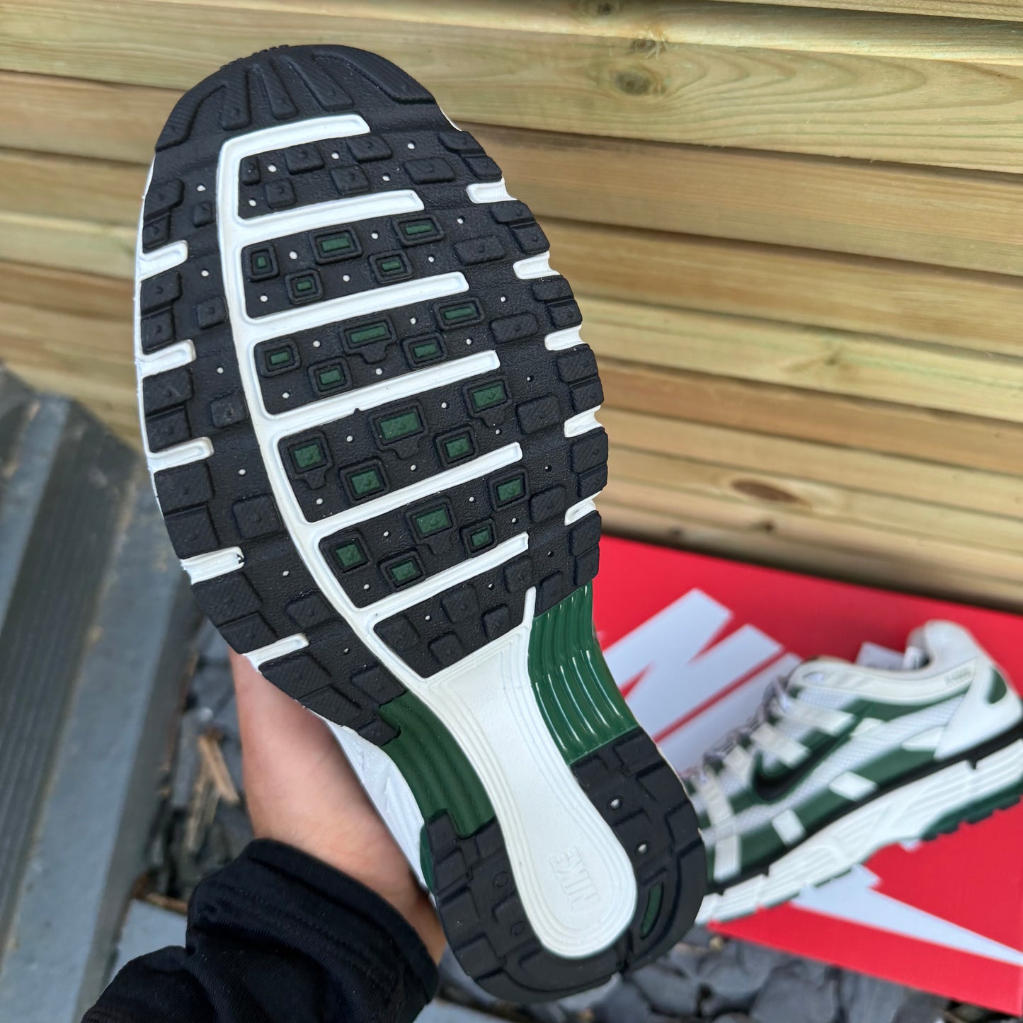 Nike P-6000 - Summit White / Fir Green - UK8 - Brand New