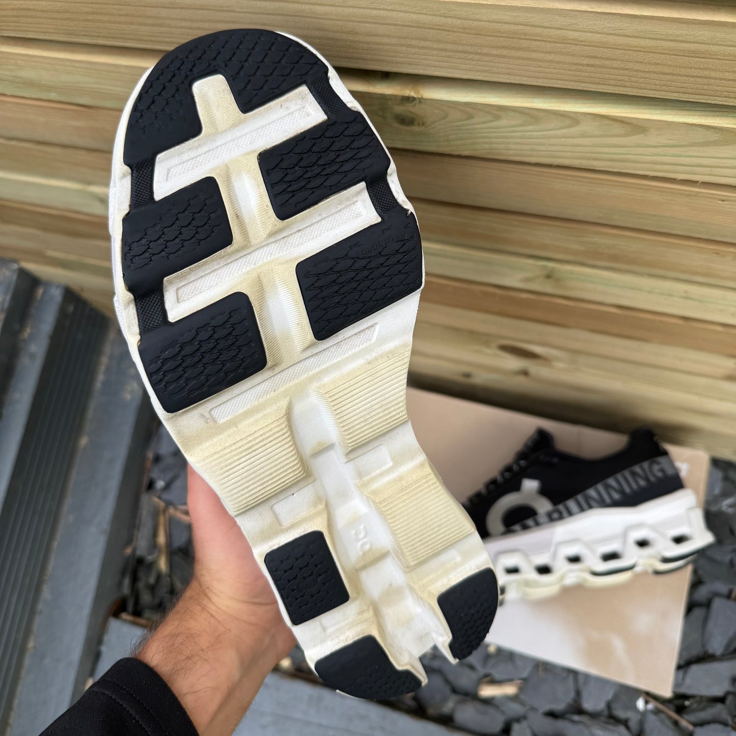 On Running CloudMonster 2 - Black / Frost - UK9.5