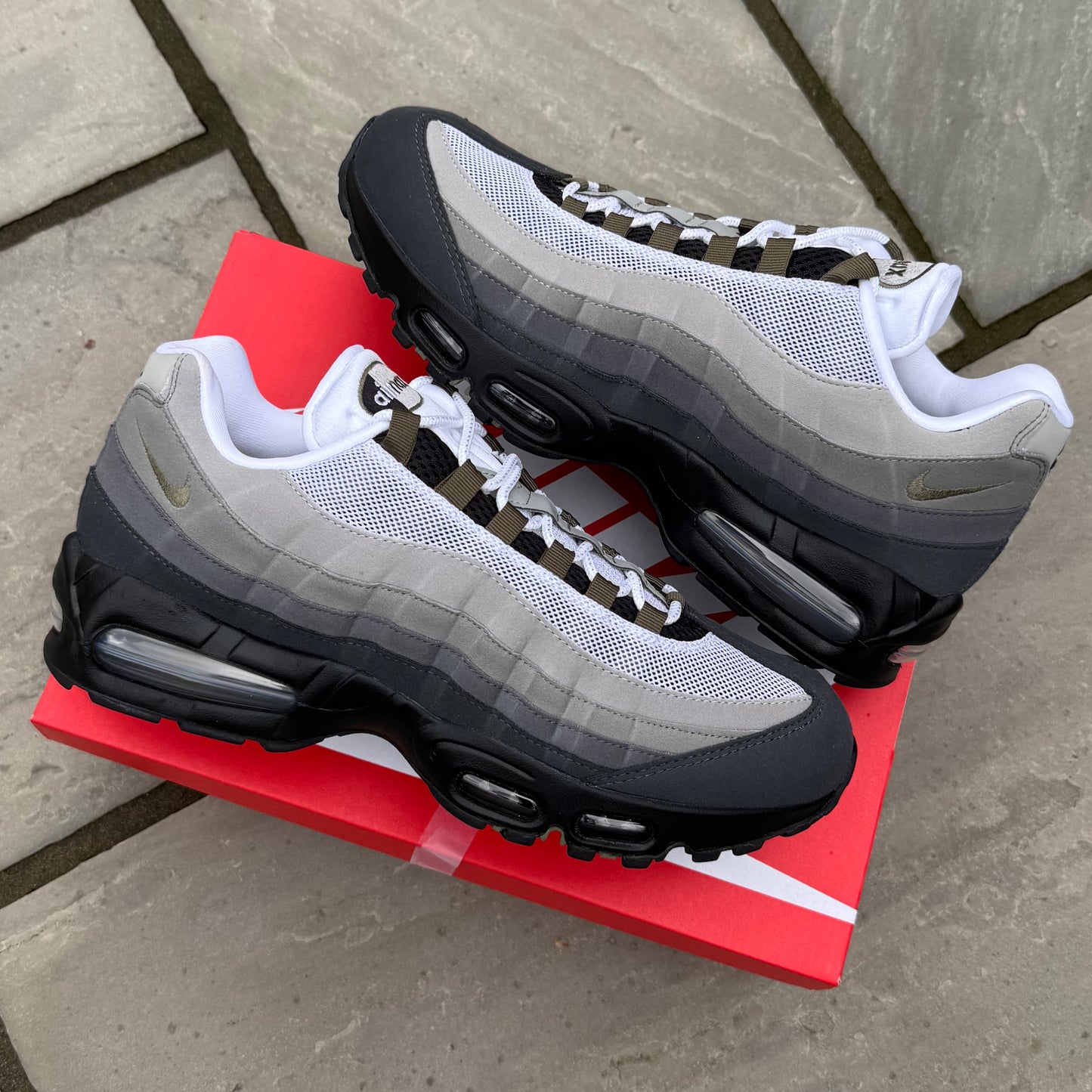 Nike Air Max 95 OG Big Bubble - Medium Olive - Multiple Sizes - Brand New