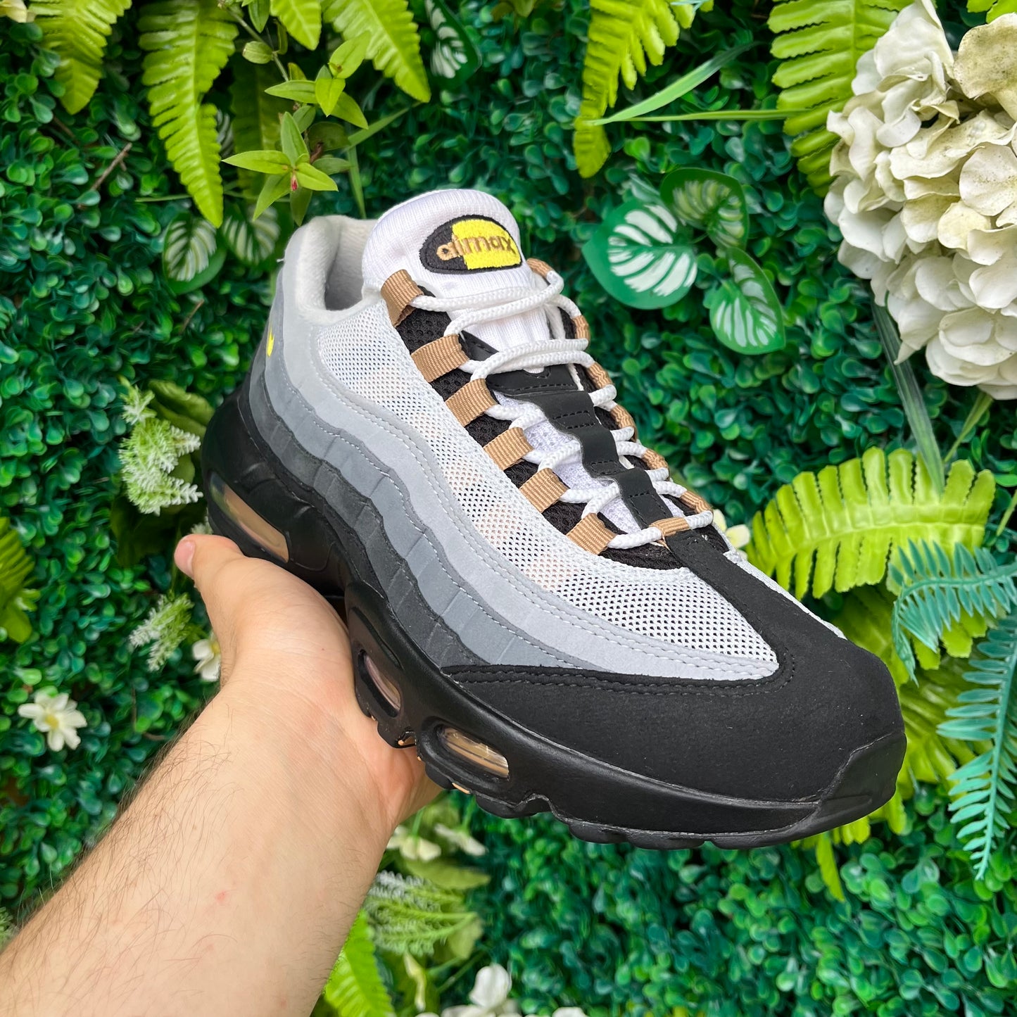 Nike Air Max 95 Icons Strike Yellow UK8