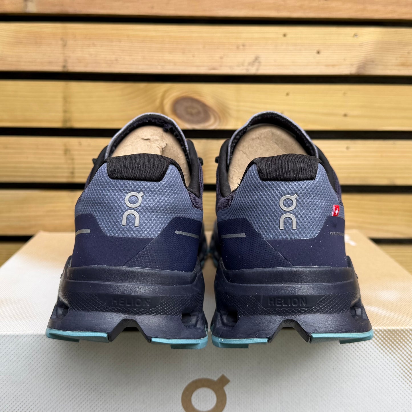 On Running CloudVista - Navy Wash - UK8