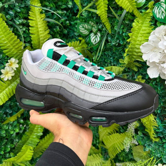 Nike Air Max 95 OG Asian Exclusive - Stadium Green - UK9