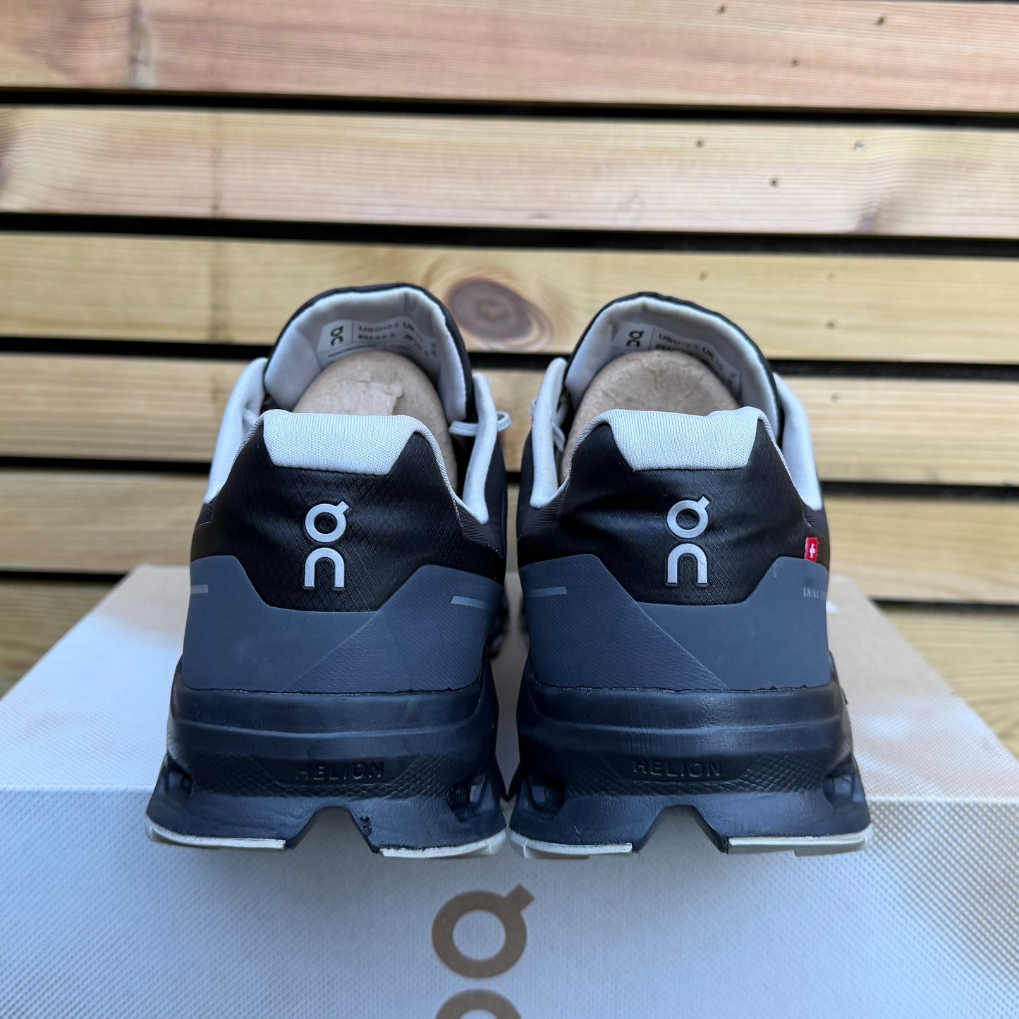 On Running CloudVista Waterproof - Eclipse Black - UK10