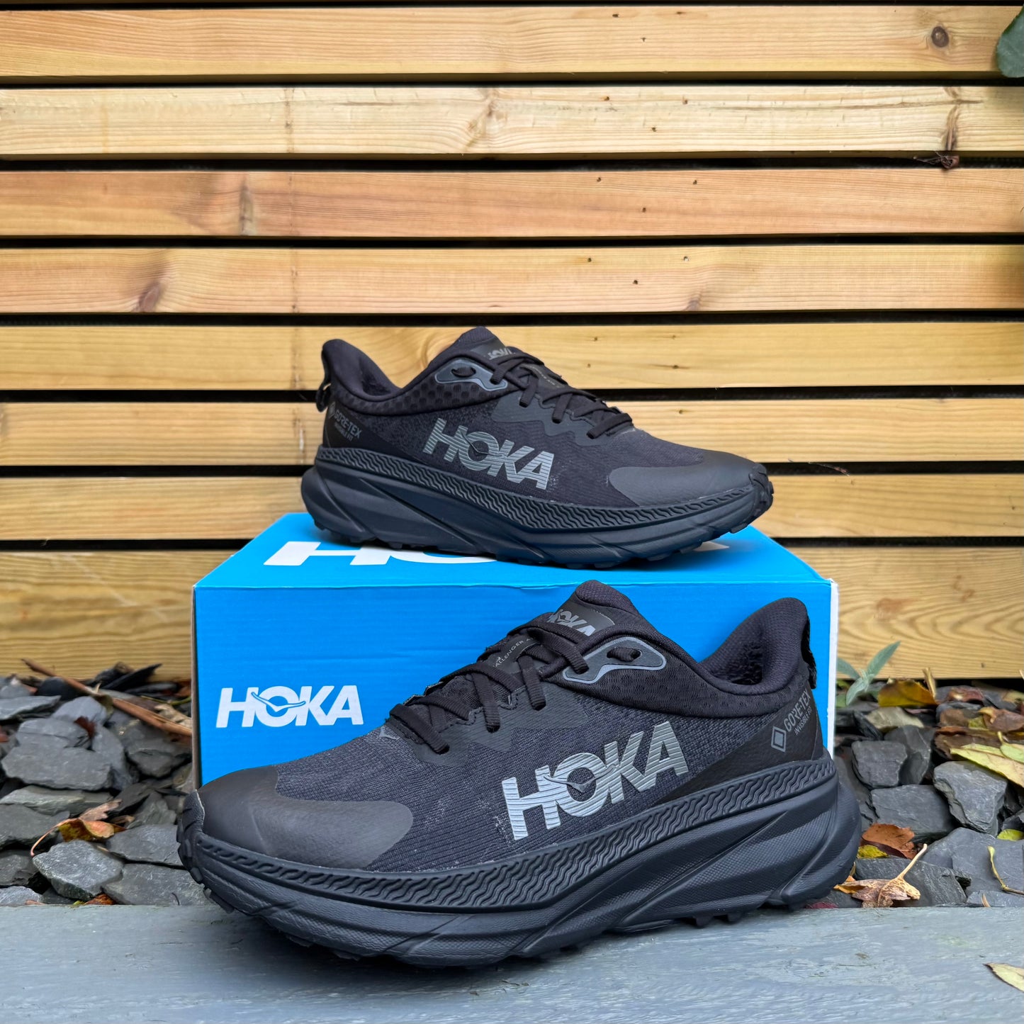 Hoka Challenger 7 Gore-Tex - Triple Black - UK9