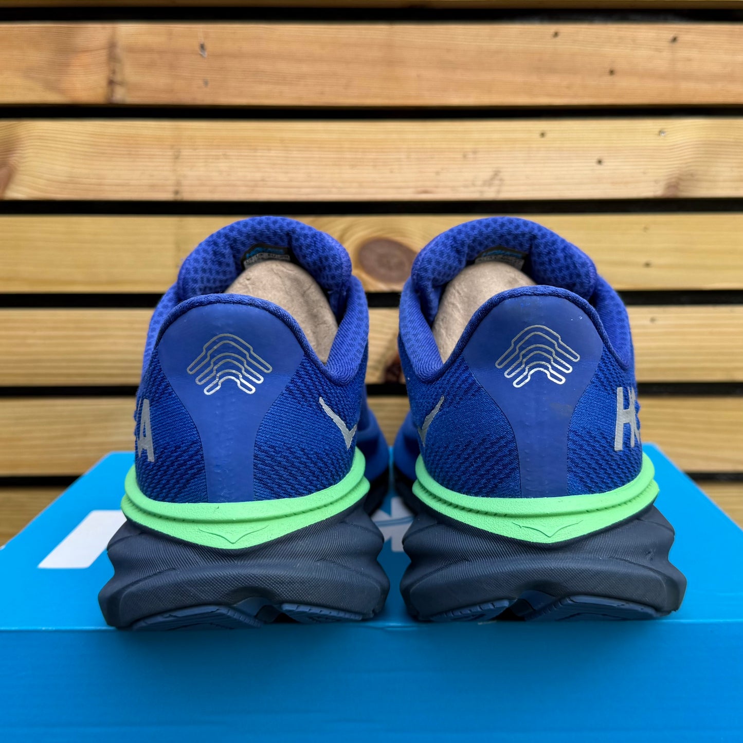 Hoka Clifton 9 Gore-Tex - Dazzling Blue / Evening Sky - UK8.5