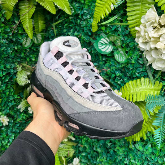 Nike Air Max 95 Gunsmoke / Pink Foam UK8.5