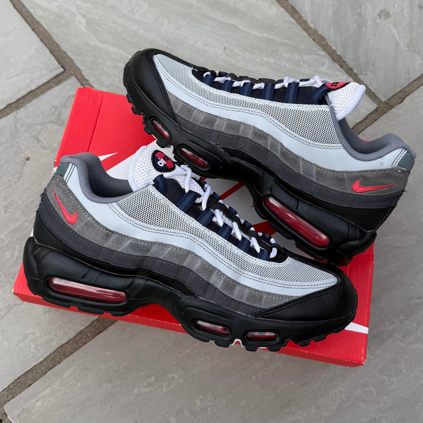 Nike Air Max 95 - Track Red - UK8.5