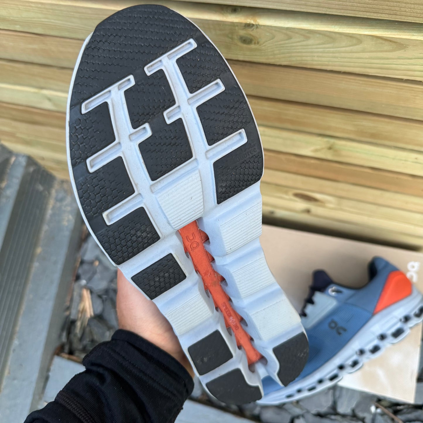 On Running CloudStratus 2 - Lake Blue / Flare Orange - UK9.5