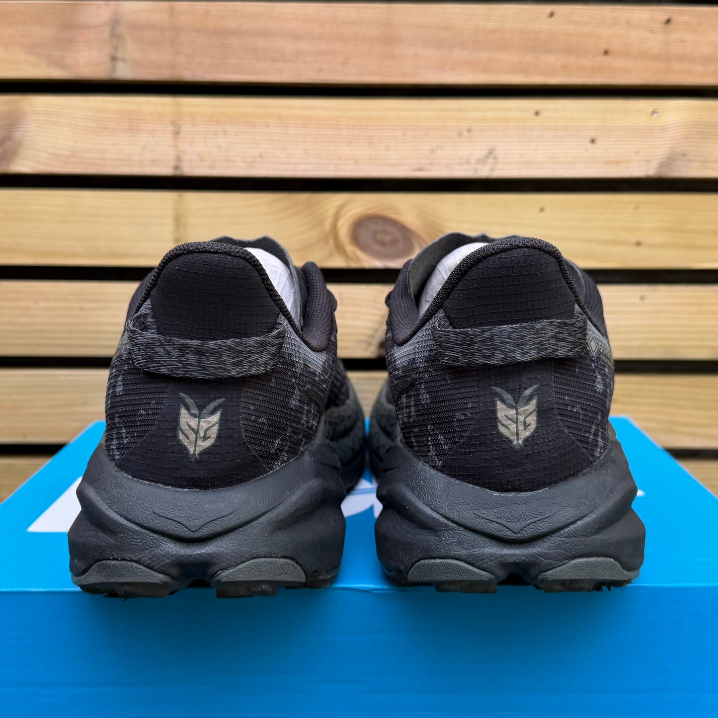 Hoka Speedgoat 6 Gore-Tex - Black / Grey - UK8.5