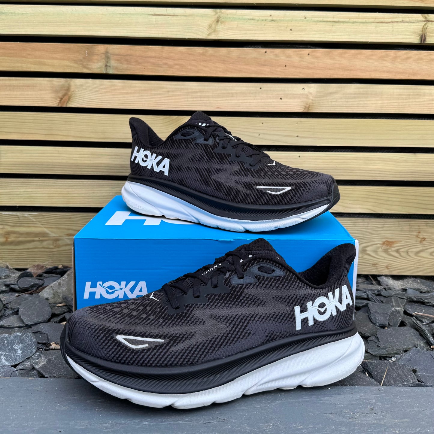 Hoka Clifton 9 - Black / White - UK10