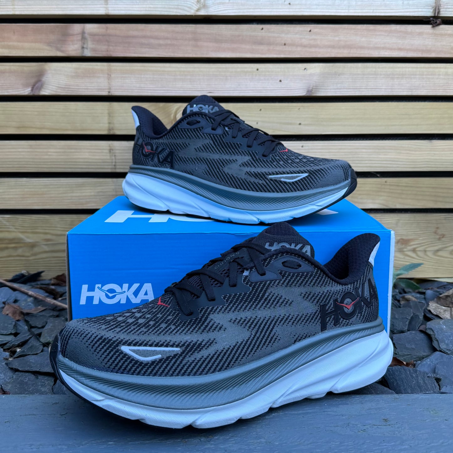 Hoka Clifton 9 - Black / Outer Orbit - UK9