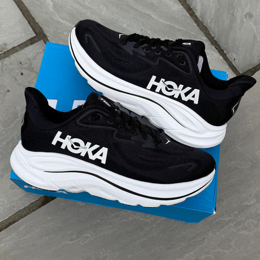 Hoka Clifton 10 - Black / White - UK8