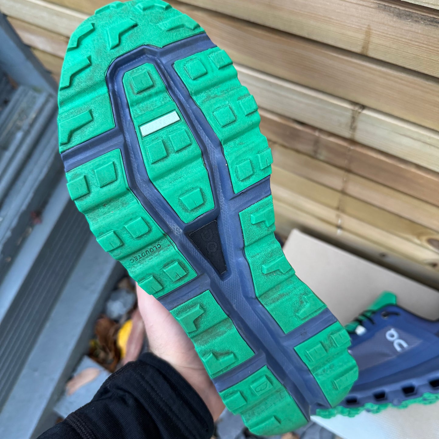 On Running CloudVista Waterproof - Midnight Navy / Green - UK9